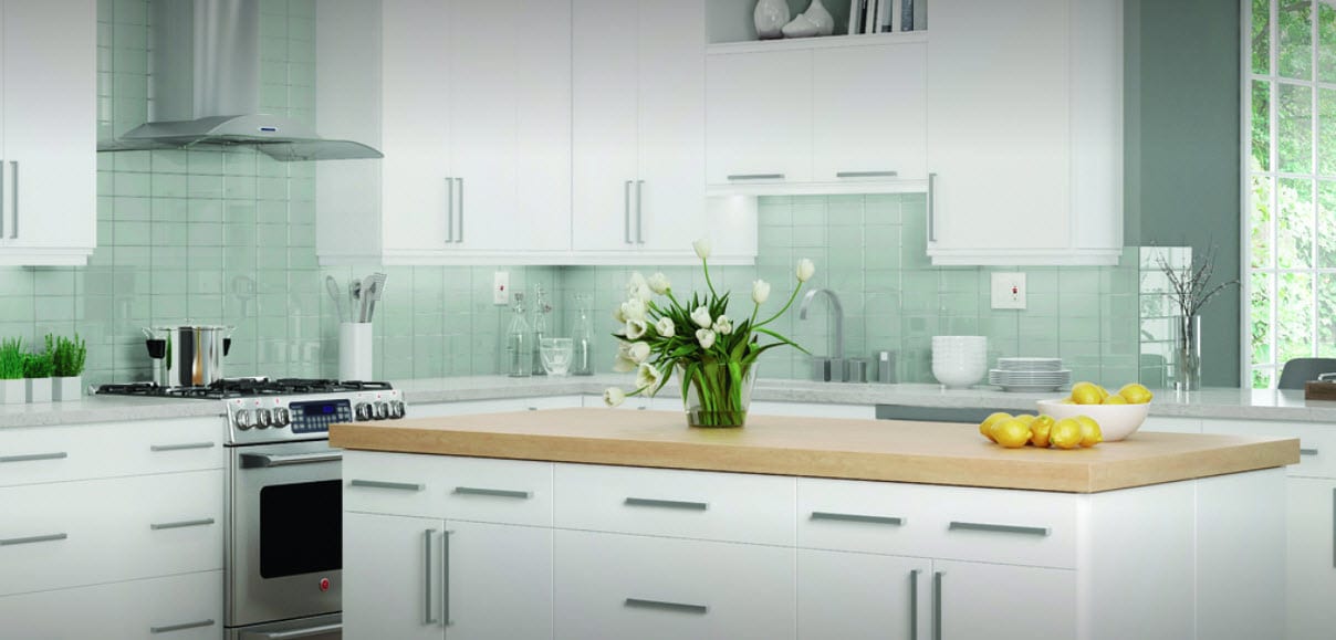 designing kitchen backsplash glass tiles